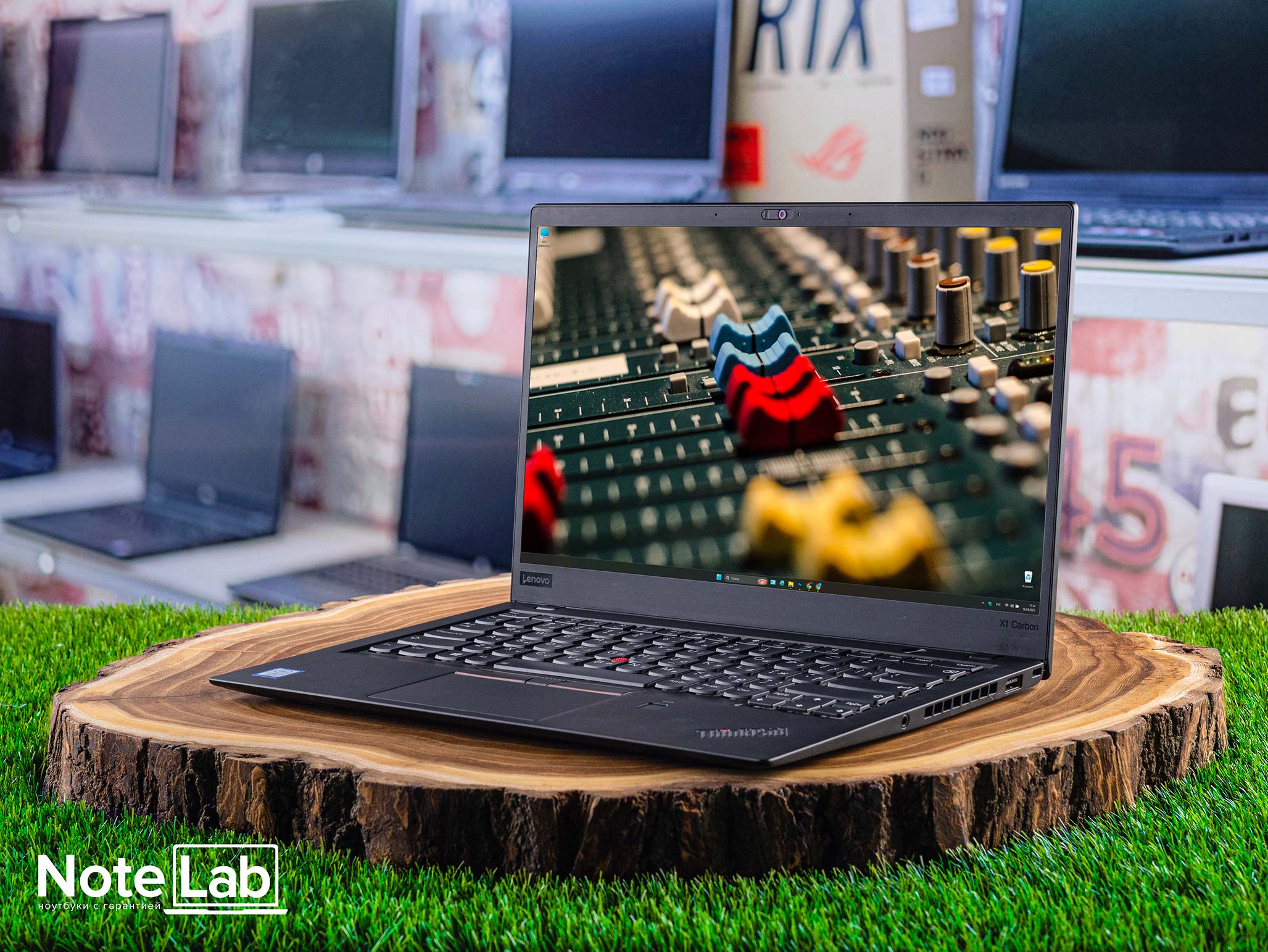 Ультрабук Lenovo ThinkPad X1 Carbon Gen 6 (20KH003BRT) ID00367