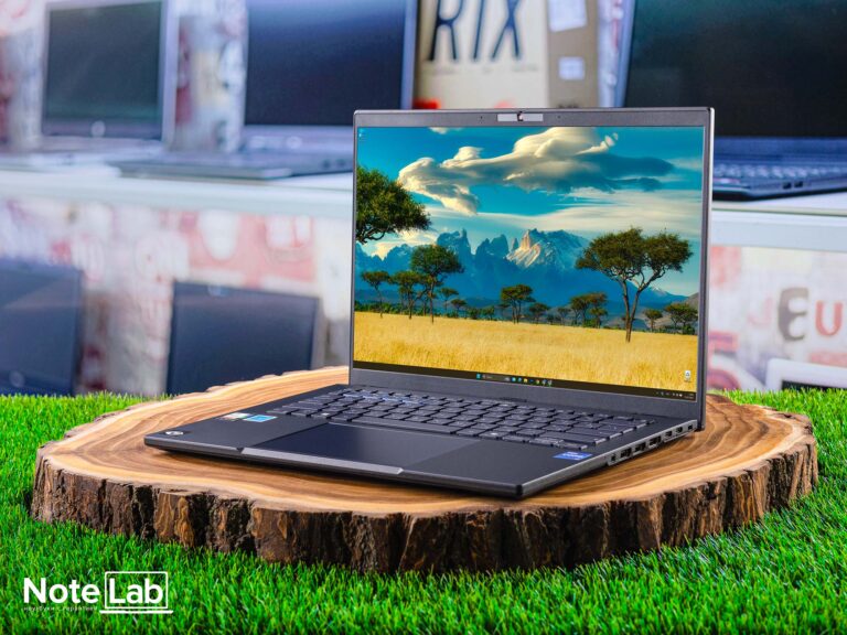 ASUS ExpertBook B3 с экраном 1920×1200